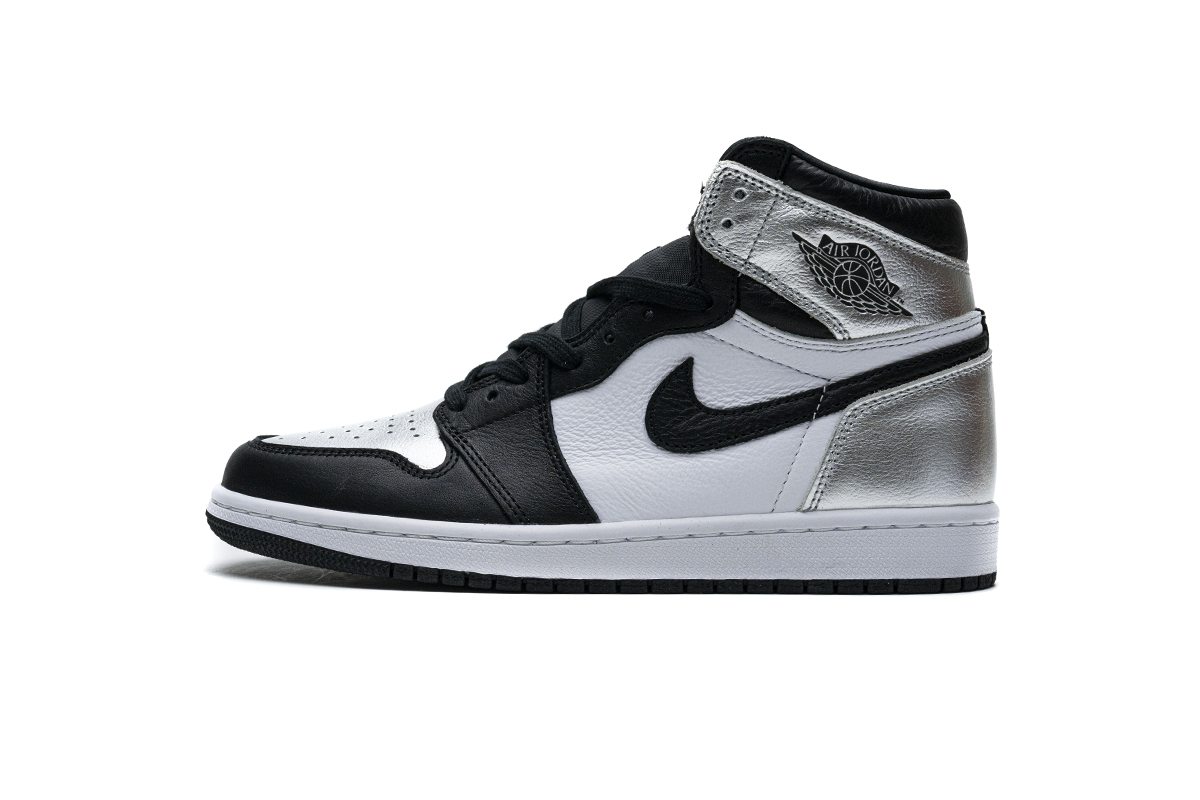 Air Jordan 1 Retro High OG 'Silver Toe' CD0461-001 - Iconic Sneakers with Sleek Silver Accents