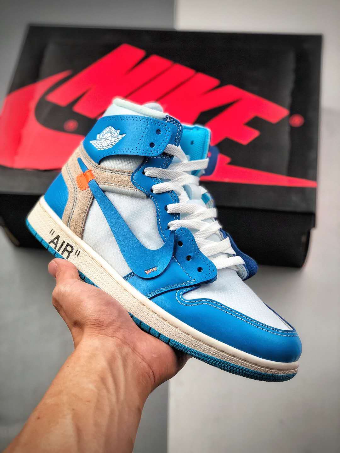 Off-White x Air Jordan 1 Retro High OG 'UNC' AQ0818-148 – Iconic Collaboration in Classic Colors
