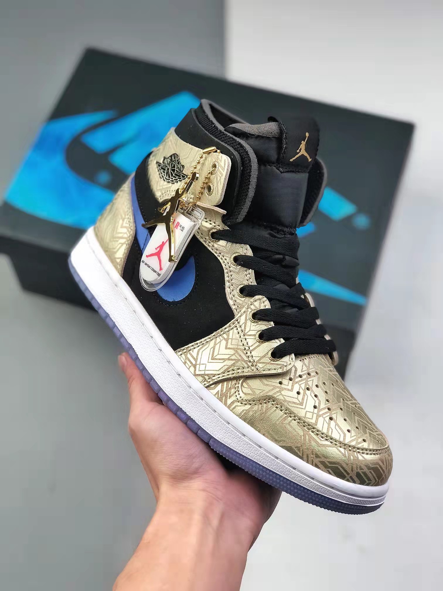 Air Jordan 1 Zoom Comfort 'Gold Laser' DQ0659-700 | Stylish and Iconic Sneakers