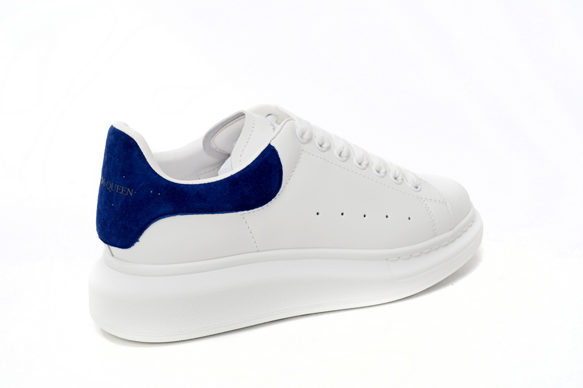 Alexander McQueen Oversized Sneakers 'Paris Blue' - 553770WHGP7-9086: Trendy and Stylish Footwear
