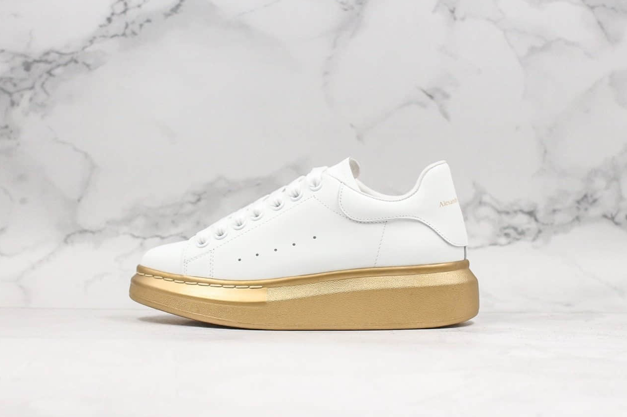 Alexander McQueen Oversize Sneaker White Gold 553770 WHWKV 9075 - Stylish and Luxurious Footwear
