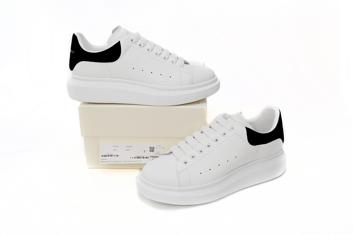 Alexander McQueen Oversized Sneaker 'White Black' 2019 553770 WHGP7 9061 - Shop Now!