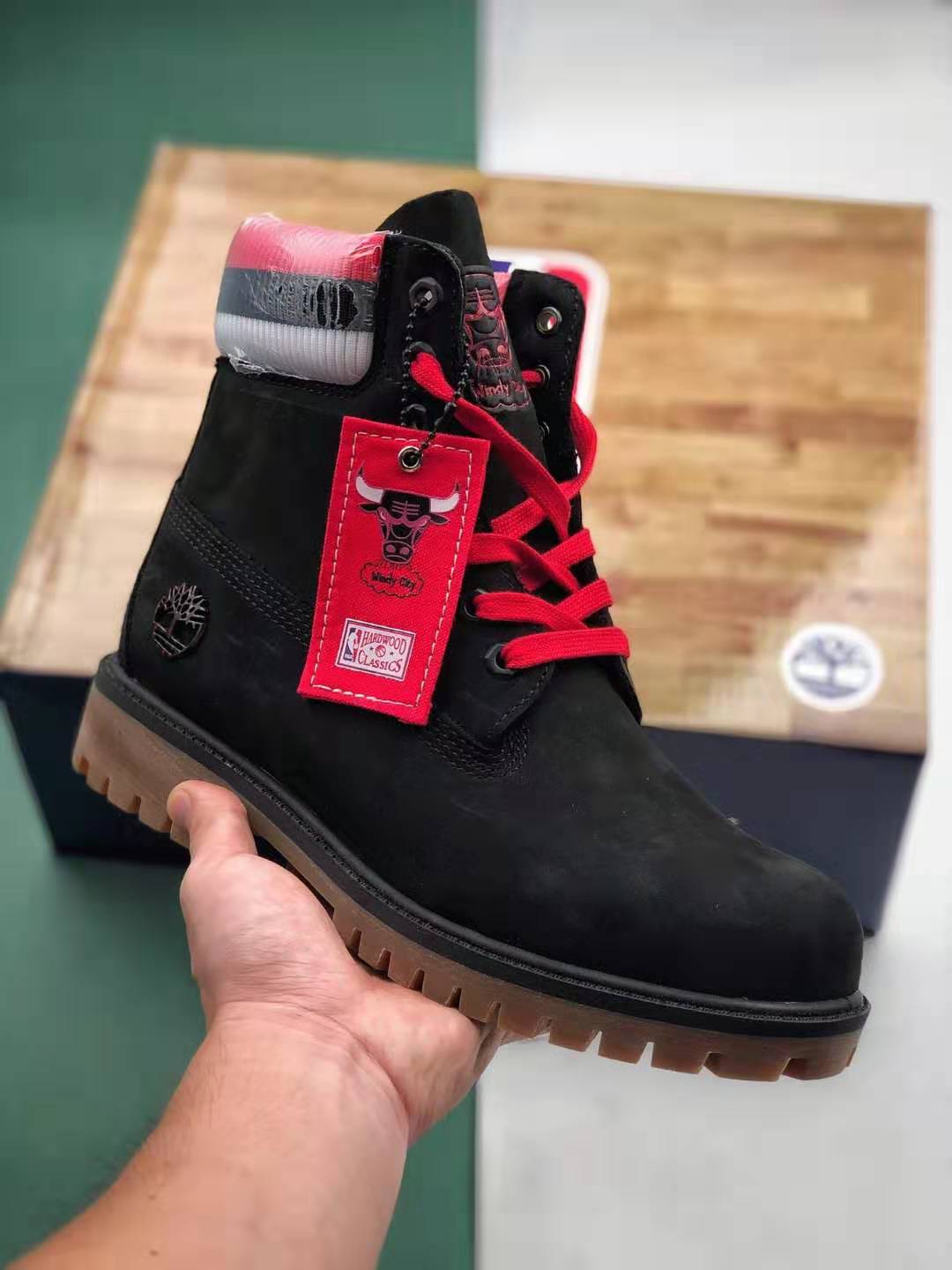 Timberland Mitchell & Ness NBA x 6 Inch 'Chicago' TB0A1UCV001 - Official NBA Collaboration | Limited Edition