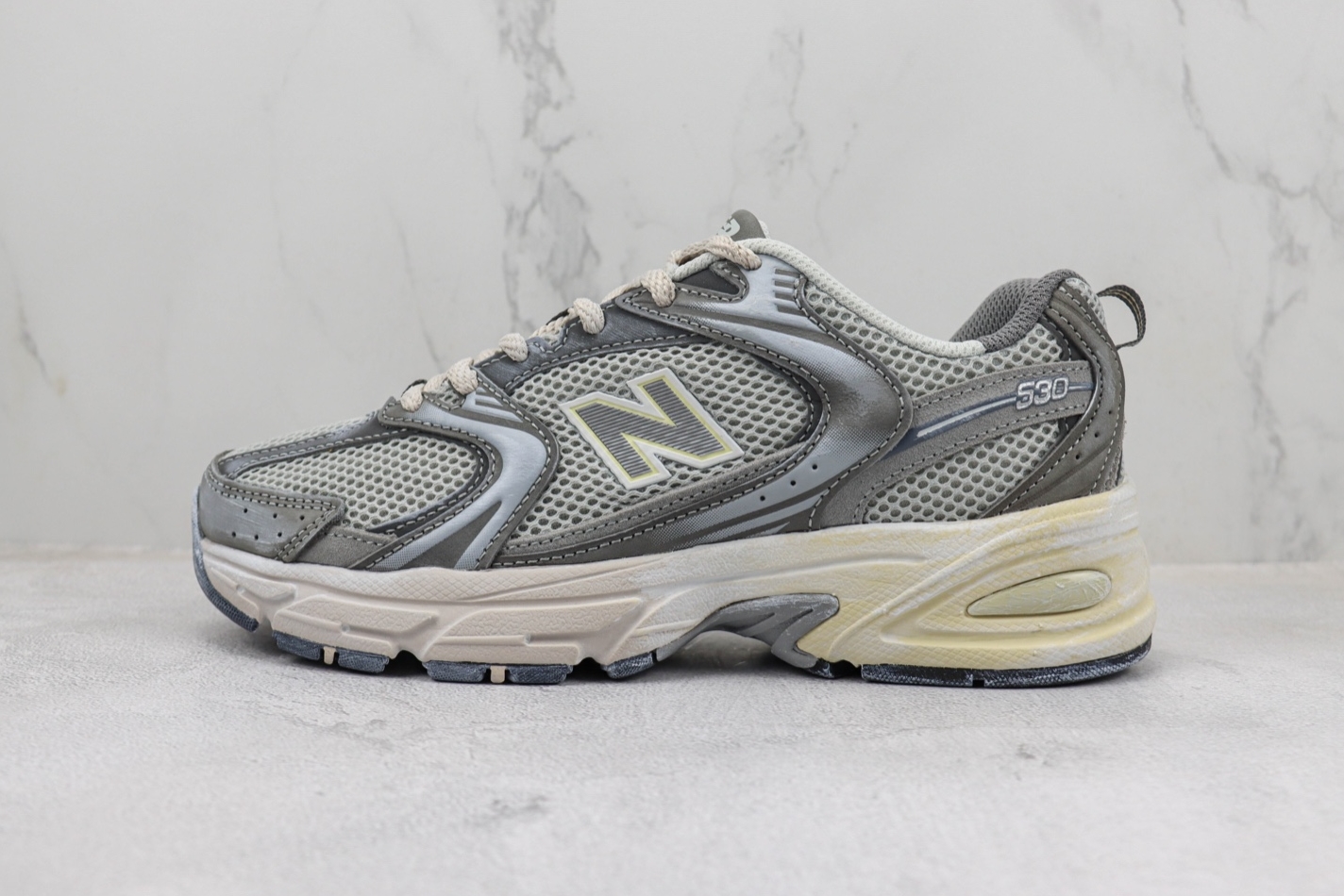 New Balance 530 MR530TG - Stylish and Comfortable Footwear