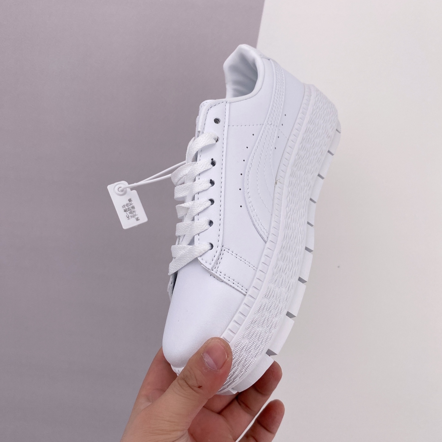 PUMA Mayze Classic White 384209-01 | Stylish and Classic Sneakers