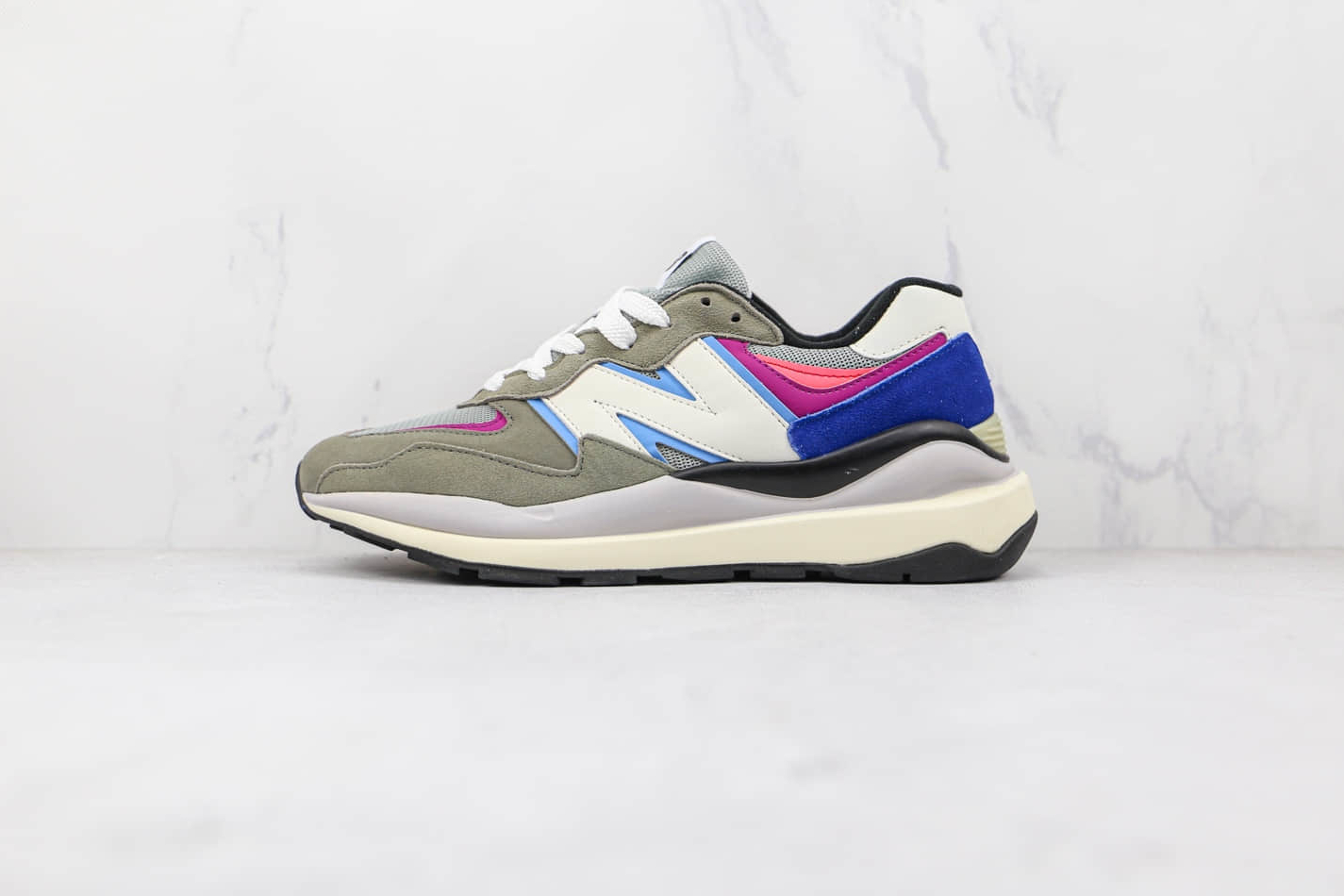 New Balance 57 40 'Incubation Pack - Grey Pink Zing' M5740DD1 - Stylish and Sporty Sneakers