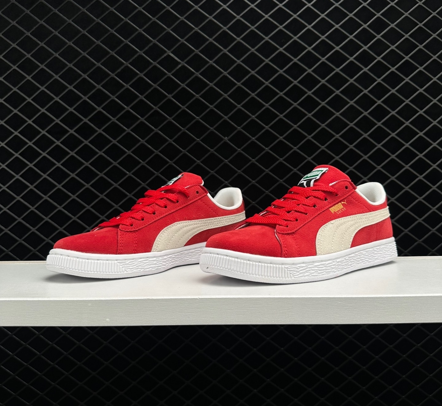 Puma Suede Classic XXI Red 374915 02 - Stylish & Iconic Men's Sneakers