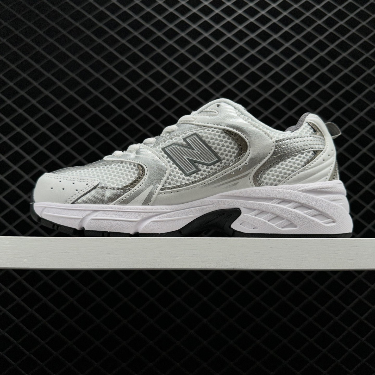New Balance 530 'White Silver' MR530AD - Stylish and Versatile Footwear
