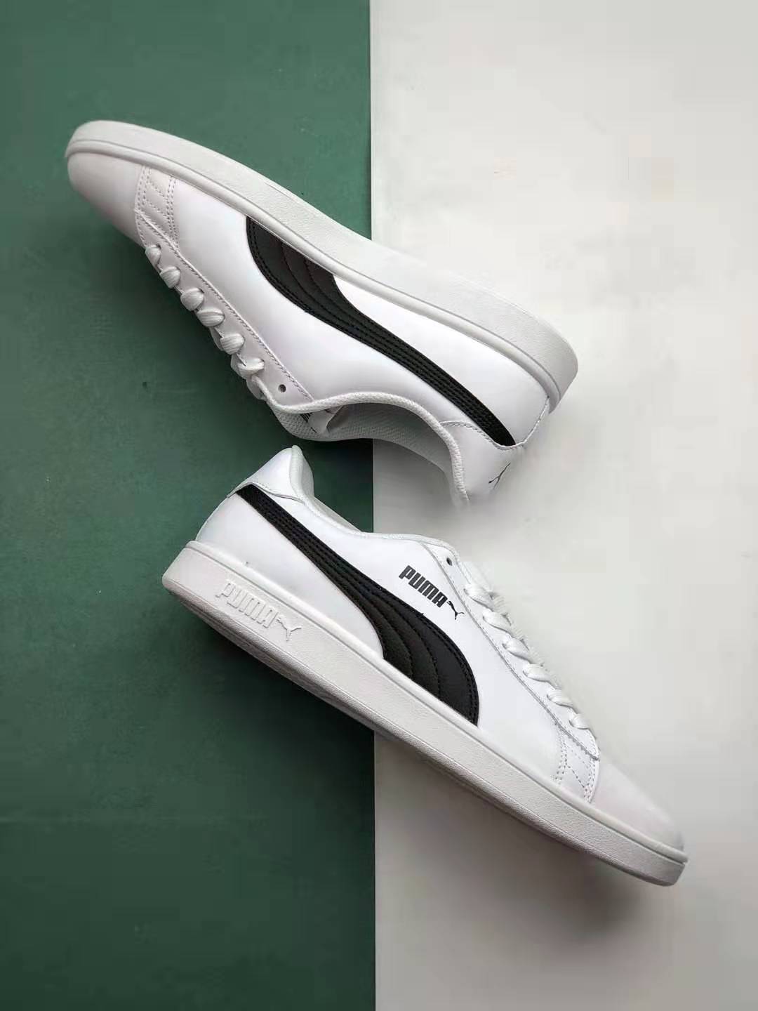 PUMA Smash V2 'White Black' 365215-01 - Sleek and Stylish Sneakers for Men - [Website Name]